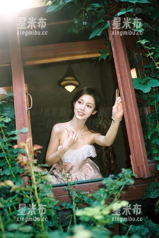 Umeko J水手服：在每一张图片中感受不一样的艺术作品风格.txt
